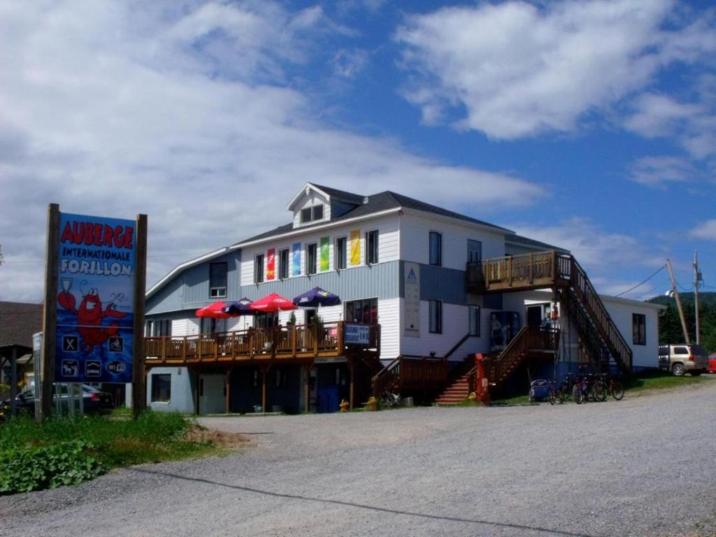 Le Carabobo Auberge Forillon แกสเป ภายนอก รูปภาพ