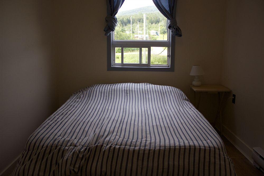 Le Carabobo Auberge Forillon แกสเป ภายนอก รูปภาพ